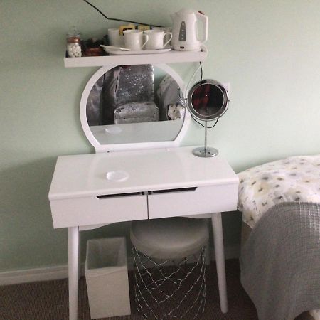 Apps B&B Poole Exteriör bild