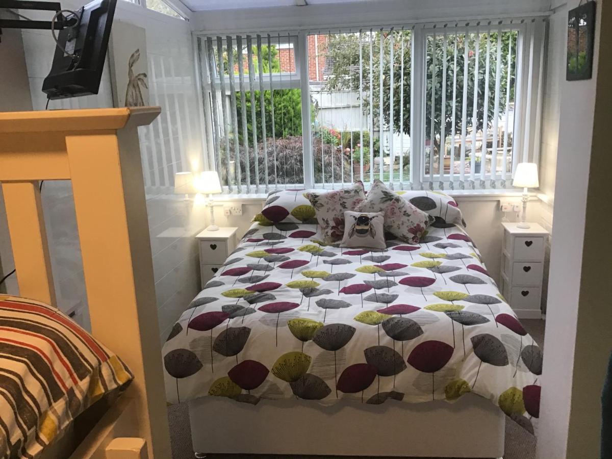 Apps B&B Poole Exteriör bild